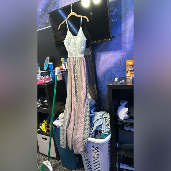 Vine and Valley Dress - Picture 2 of 8